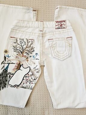 True Religion Y2K Lady Godiva Embroidered Low Rise white Denim jeans